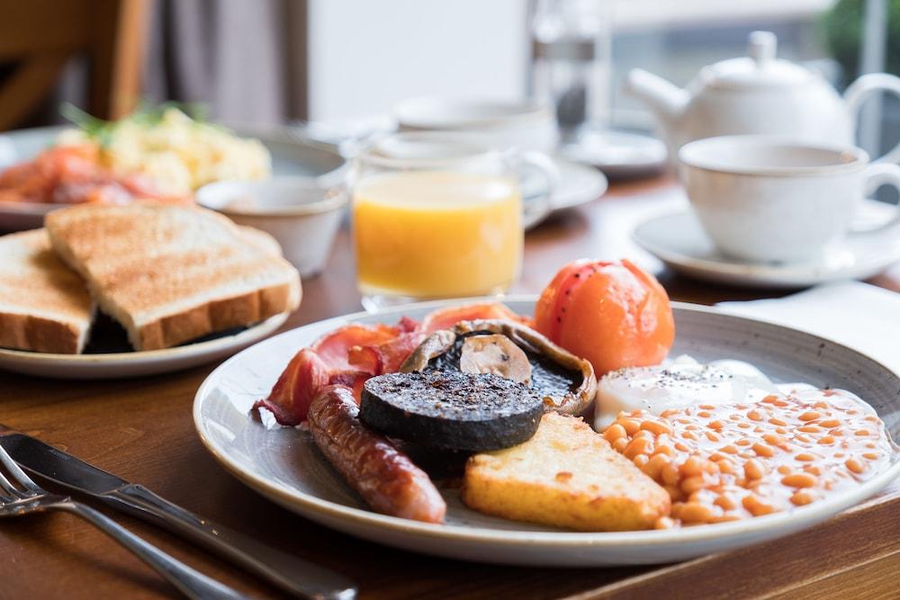 The Fleece At Cirencester Eksteriør billede English breakfast